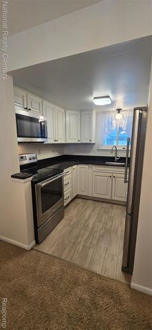 61315 Heritage Boulevard 4, South Lyon, MI 48178