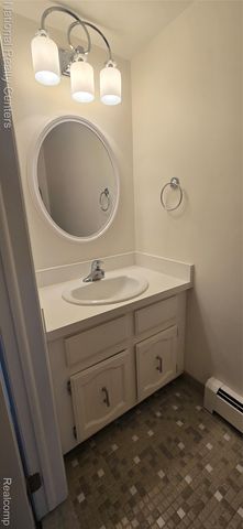 61315 Heritage Boulevard 4, South Lyon, MI 48178