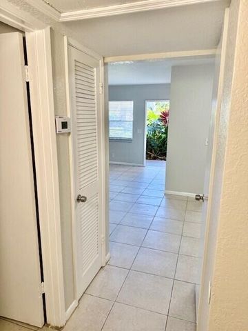 240 Croton Avenue 103, Lantana, FL 33462