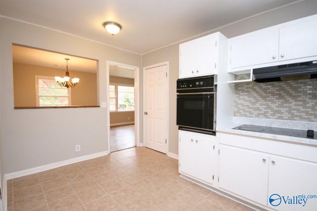 1607 Club View Drive, Huntsville, AL 35816