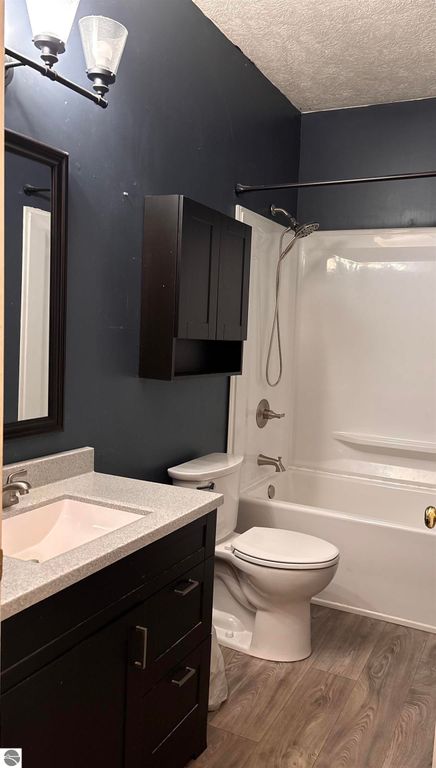 Image 8 of property listing at 9305 Kingsfield Drive, Kingsley, MI 49649