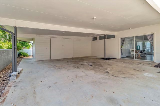 11900 ELBERT STREET, Clermont, FL 34711