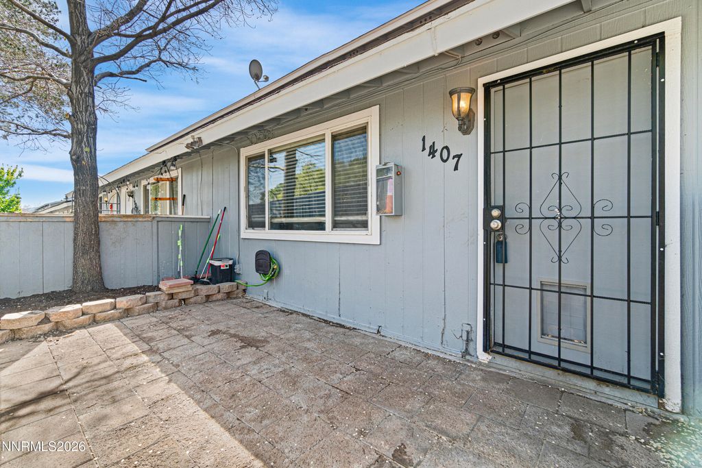 1407 E Long Street, Carson City, NV 89706