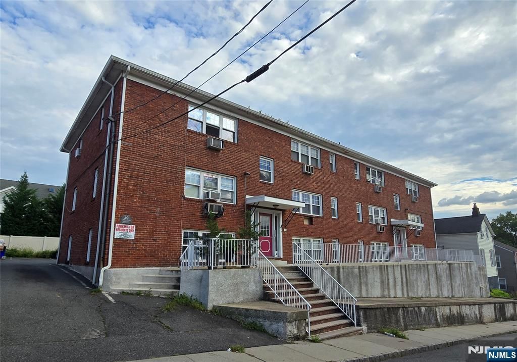 26 Clinton Street 4A, Belleville, NJ 07109