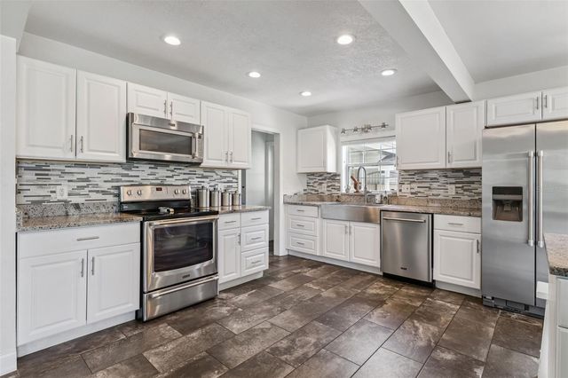 3010 CARMIA DRIVE, Orlando, FL 32806