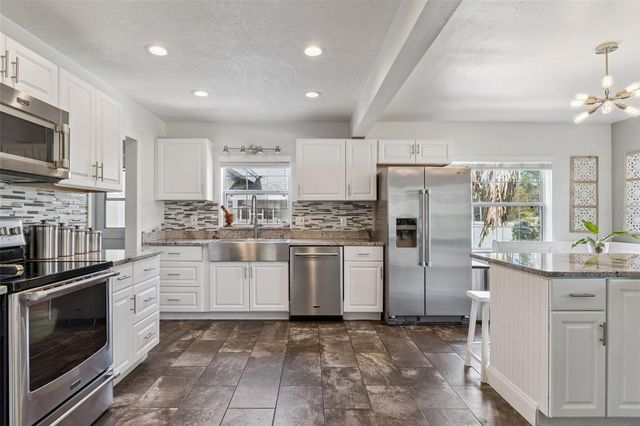 3010 CARMIA DRIVE, Orlando, FL 32806