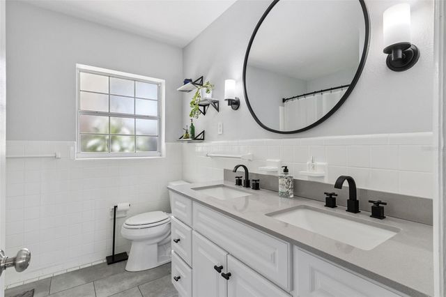 3010 CARMIA DRIVE, Orlando, FL 32806