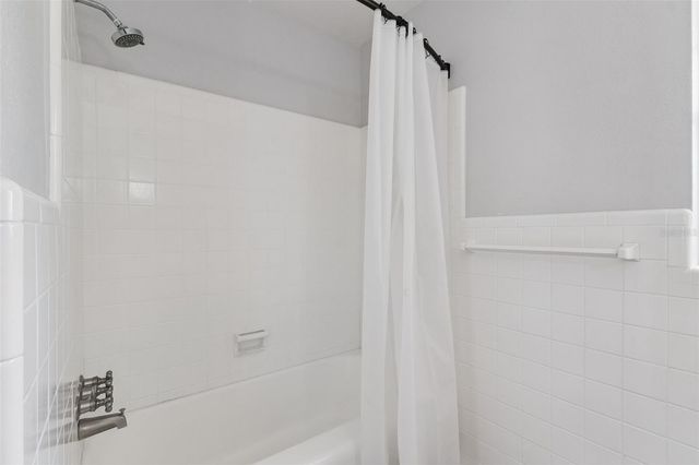 3010 CARMIA DRIVE, Orlando, FL 32806