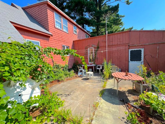 32 Evergreen Drive, Seabrook, NH 03874