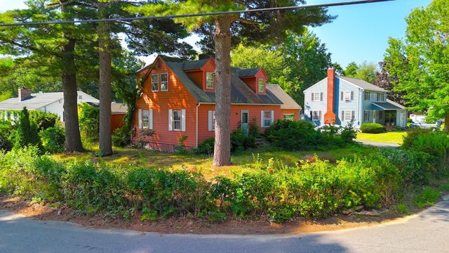 32 Evergreen Drive, Seabrook, NH 03874