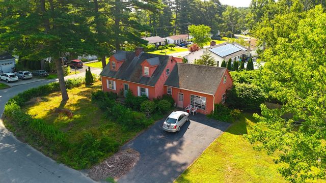 32 Evergreen Drive, Seabrook, NH 03874