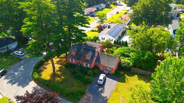 32 Evergreen Drive, Seabrook, NH 03874