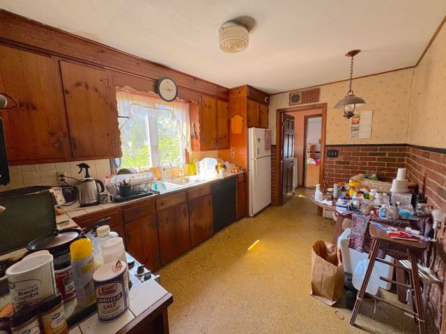 32 Evergreen Drive, Seabrook, NH 03874