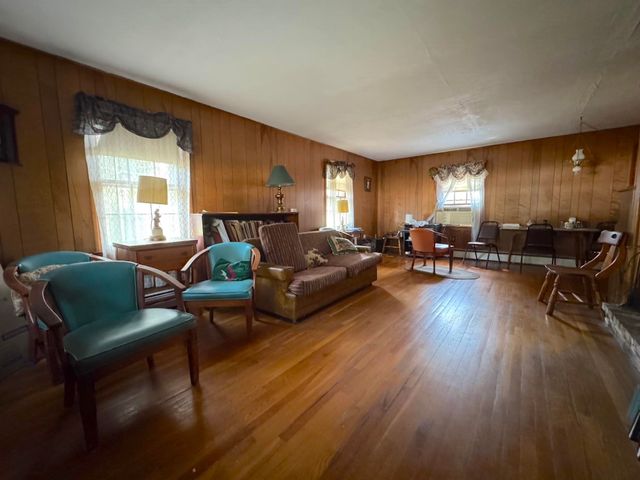 32 Evergreen Drive, Seabrook, NH 03874