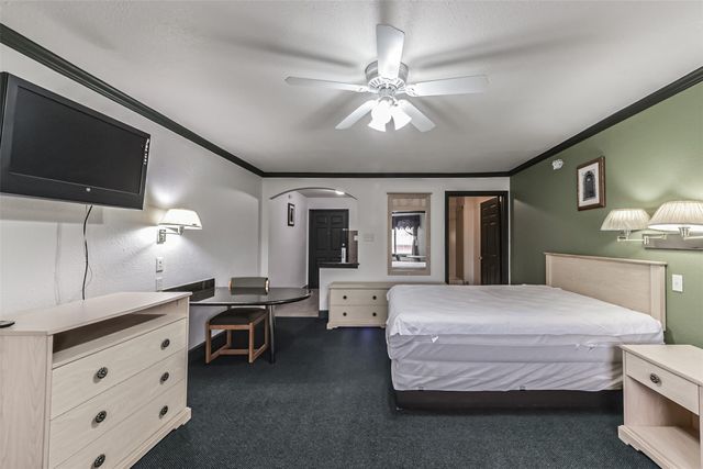 1025 Swanson Street 212, Houston, TX 77030