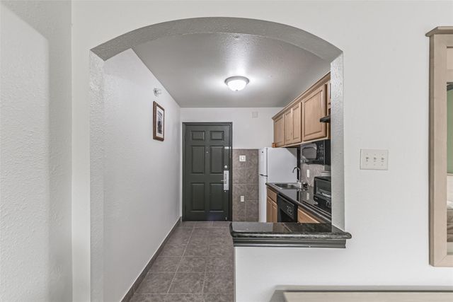 1025 Swanson Street 212, Houston, TX 77030