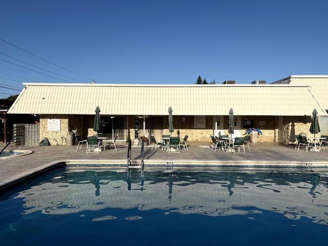 2825 SW 13th Street 204, Delray Beach, FL 33445