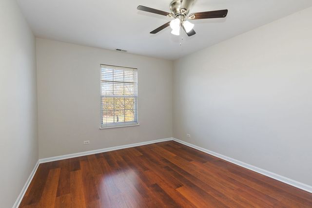 54 Meadows Drive, Gilberts, IL 60136