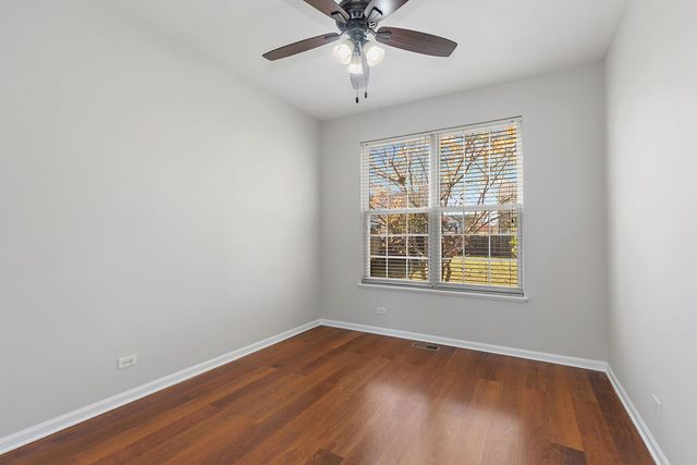 54 Meadows Drive, Gilberts, IL 60136