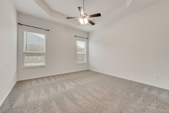 10620 Breezeway Drive, Aubrey, TX 76227