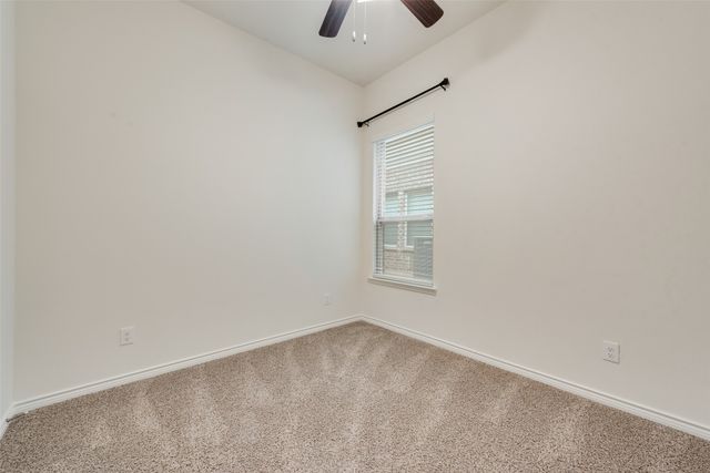 10620 Breezeway Drive, Aubrey, TX 76227