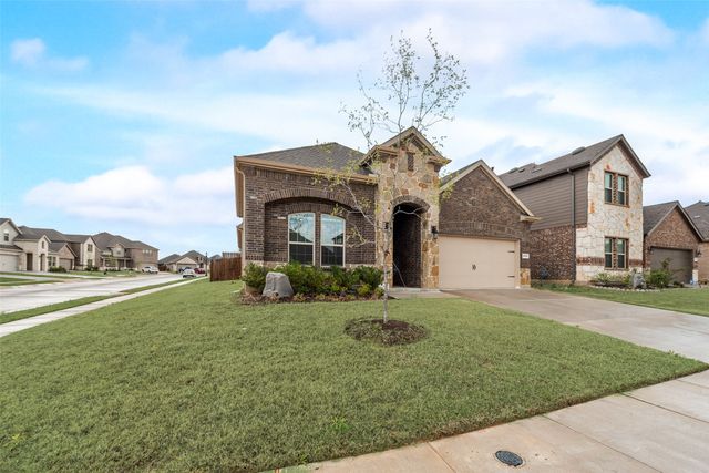 10620 Breezeway Drive, Aubrey, TX 76227