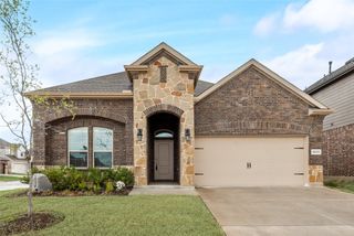 10620 Breezeway Drive, Aubrey, TX 76227