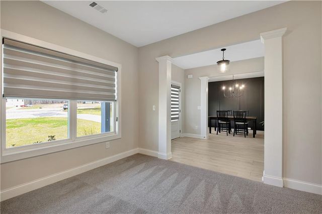 24 Deer Creek Court, Moreland, GA 30259