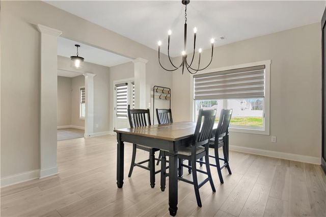 24 Deer Creek Court, Moreland, GA 30259