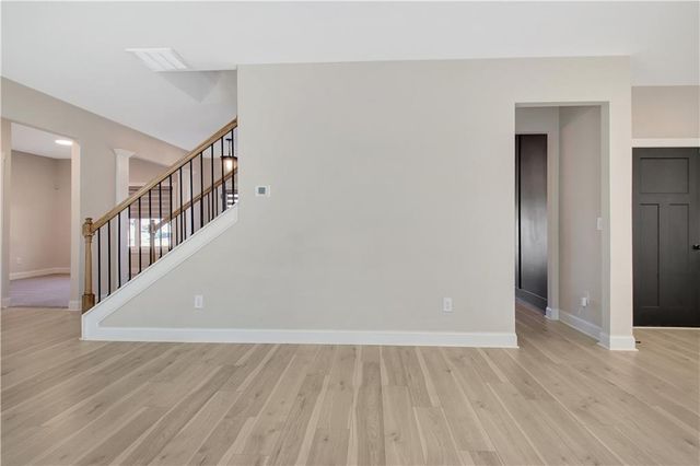 24 Deer Creek Court, Moreland, GA 30259