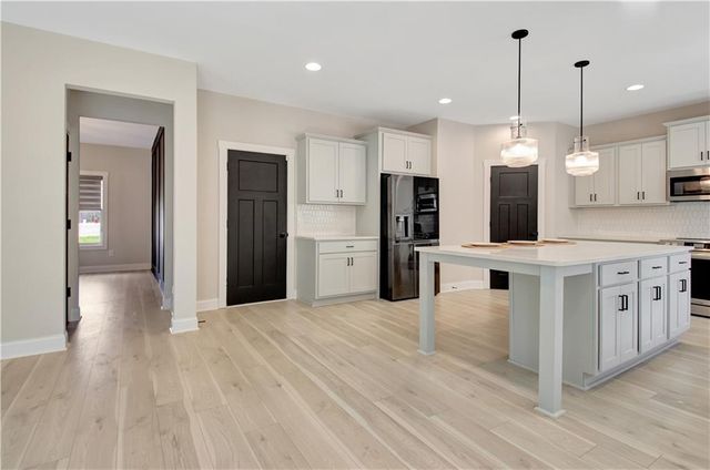 24 Deer Creek Court, Moreland, GA 30259