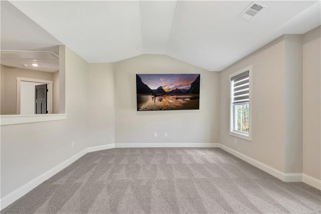 24 Deer Creek Court, Moreland, GA 30259