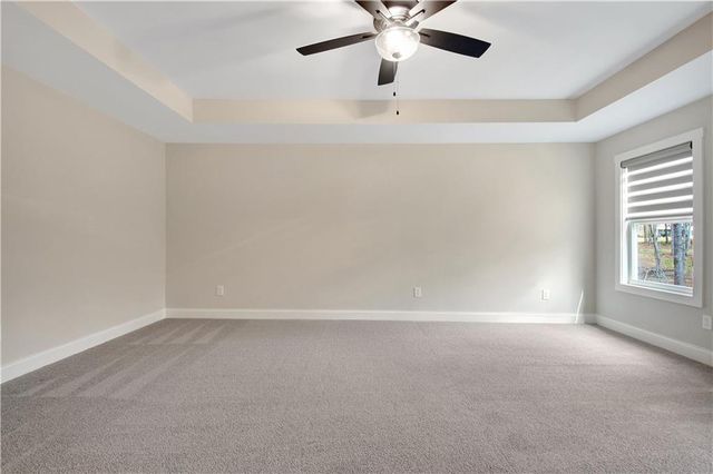 24 Deer Creek Court, Moreland, GA 30259