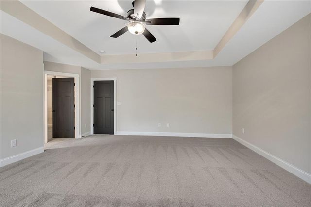 24 Deer Creek Court, Moreland, GA 30259