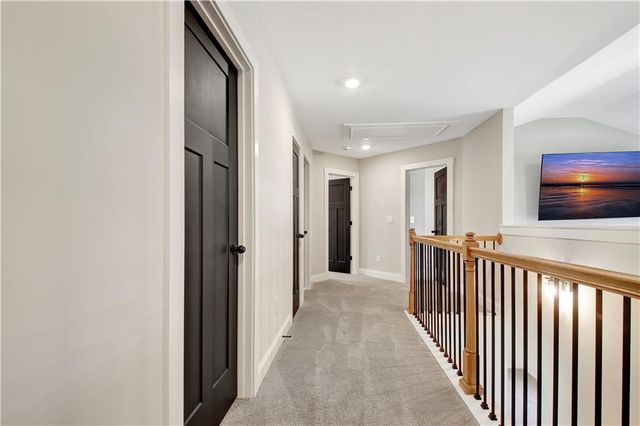 24 Deer Creek Court, Moreland, GA 30259