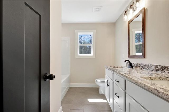 24 Deer Creek Court, Moreland, GA 30259