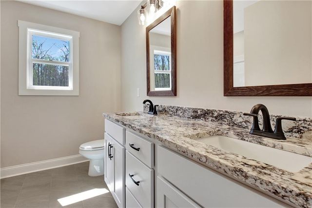 24 Deer Creek Court, Moreland, GA 30259