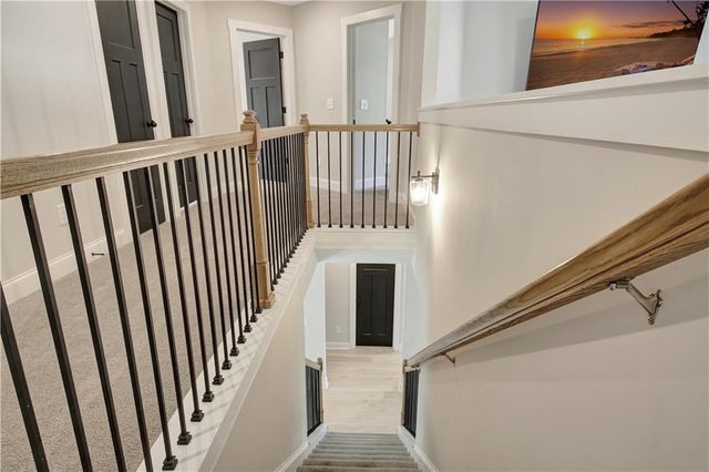 24 Deer Creek Court, Moreland, GA 30259