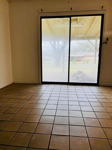 501 Coleman St, Hallsville, TX 75650