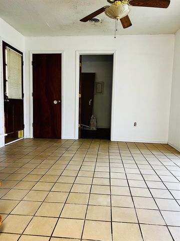 501 Coleman St, Hallsville, TX 75650