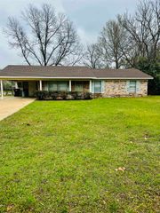 501 Coleman St, Hallsville, TX 75650