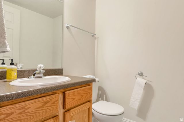 6687 S PINES POINT WAY, West Jordan, UT 84084