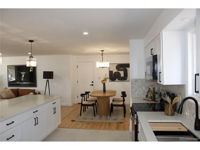 429 S Victor Way, Aurora, CO 80012