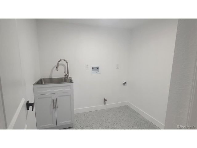 429 S Victor Way, Aurora, CO 80012