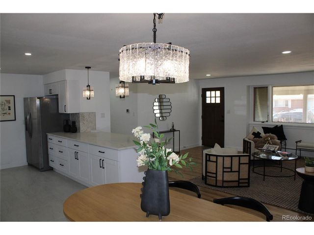 429 S Victor Way, Aurora, CO 80012