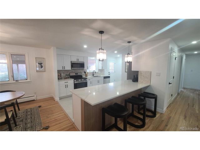 429 S Victor Way, Aurora, CO 80012