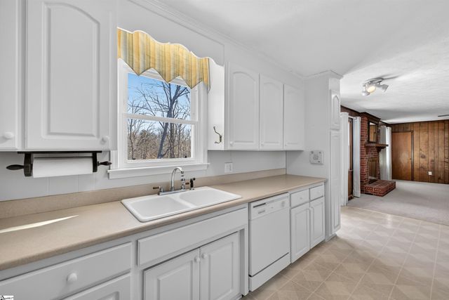 227 Eastbourne Road, Greenville, SC 29611