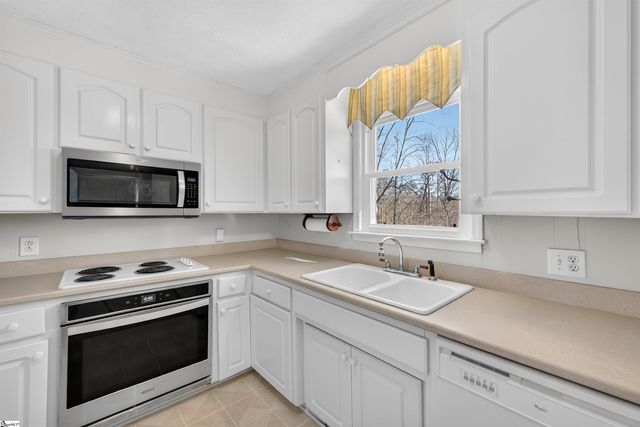 227 Eastbourne Road, Greenville, SC 29611