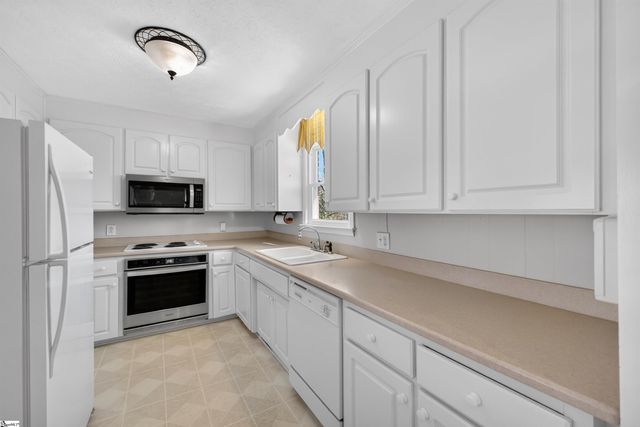 227 Eastbourne Road, Greenville, SC 29611