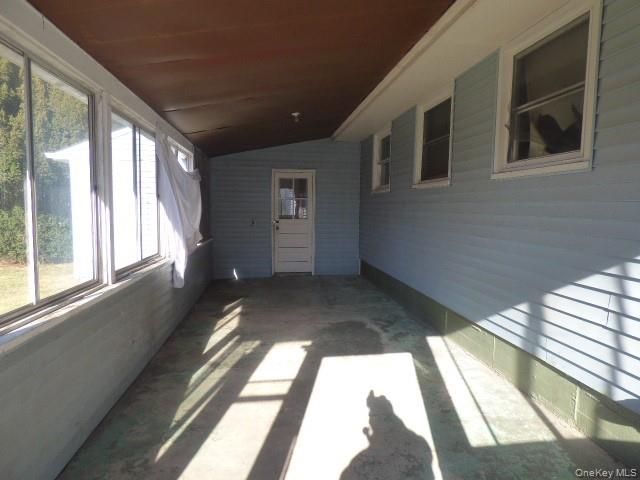 35 Gardner Avenue, Hicksville, NY 11801